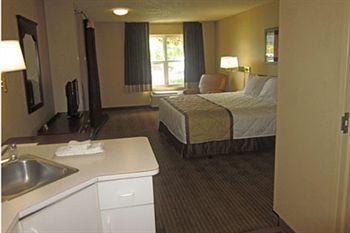 Extended America - Sacramento - White Rock Rd Rancho Cordova